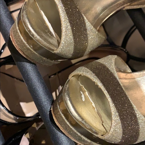 Beautiful sparkly gold heels - Picture 5 of 5